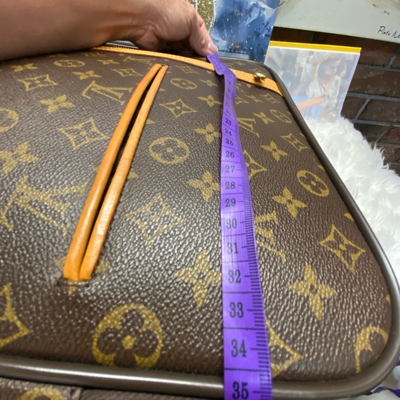 ๐๐๐SOLD๐๐๐
๐คฉLV BOSPHORE 45 ROLLER LUGGAGE MONOGRAM๐คฉ - Picture 15 of 16